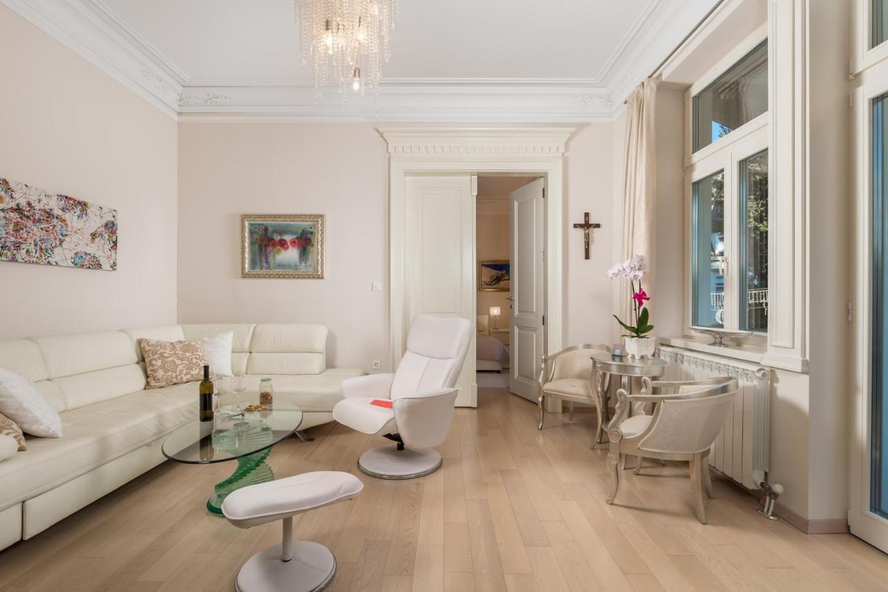 Villa Sokol Apartments Opatija Center Екстер'єр фото