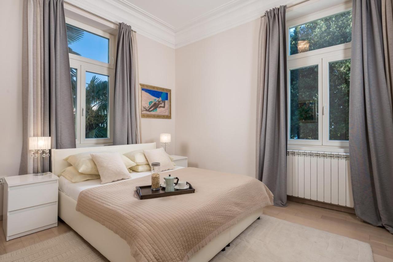 Villa Sokol Apartments Opatija Center Екстер'єр фото