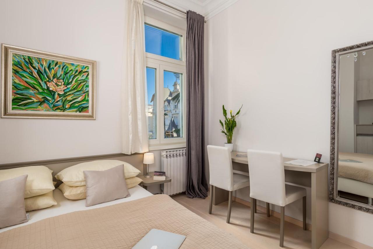 Villa Sokol Apartments Opatija Center Екстер'єр фото
