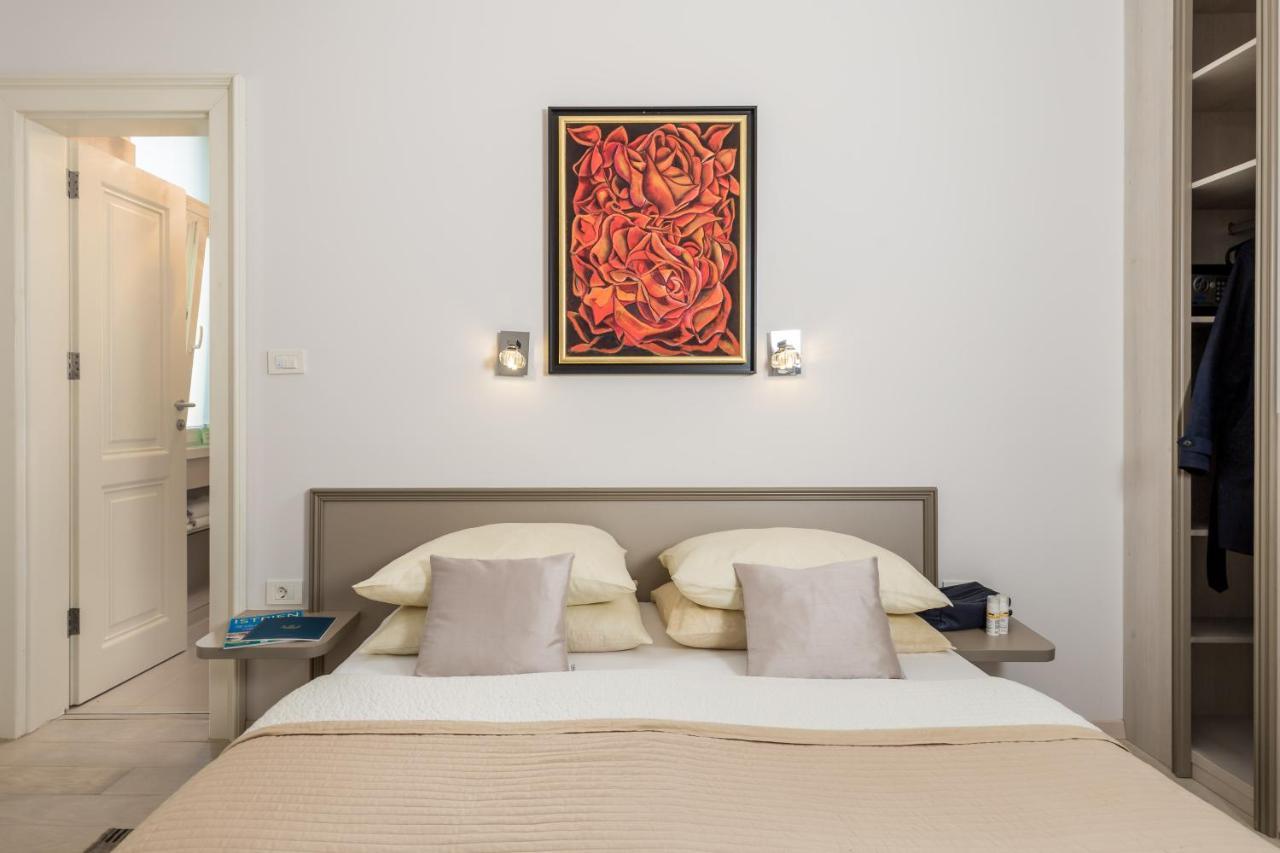 Villa Sokol Apartments Opatija Center Екстер'єр фото