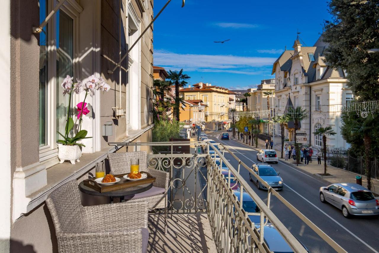 Villa Sokol Apartments Opatija Center Екстер'єр фото