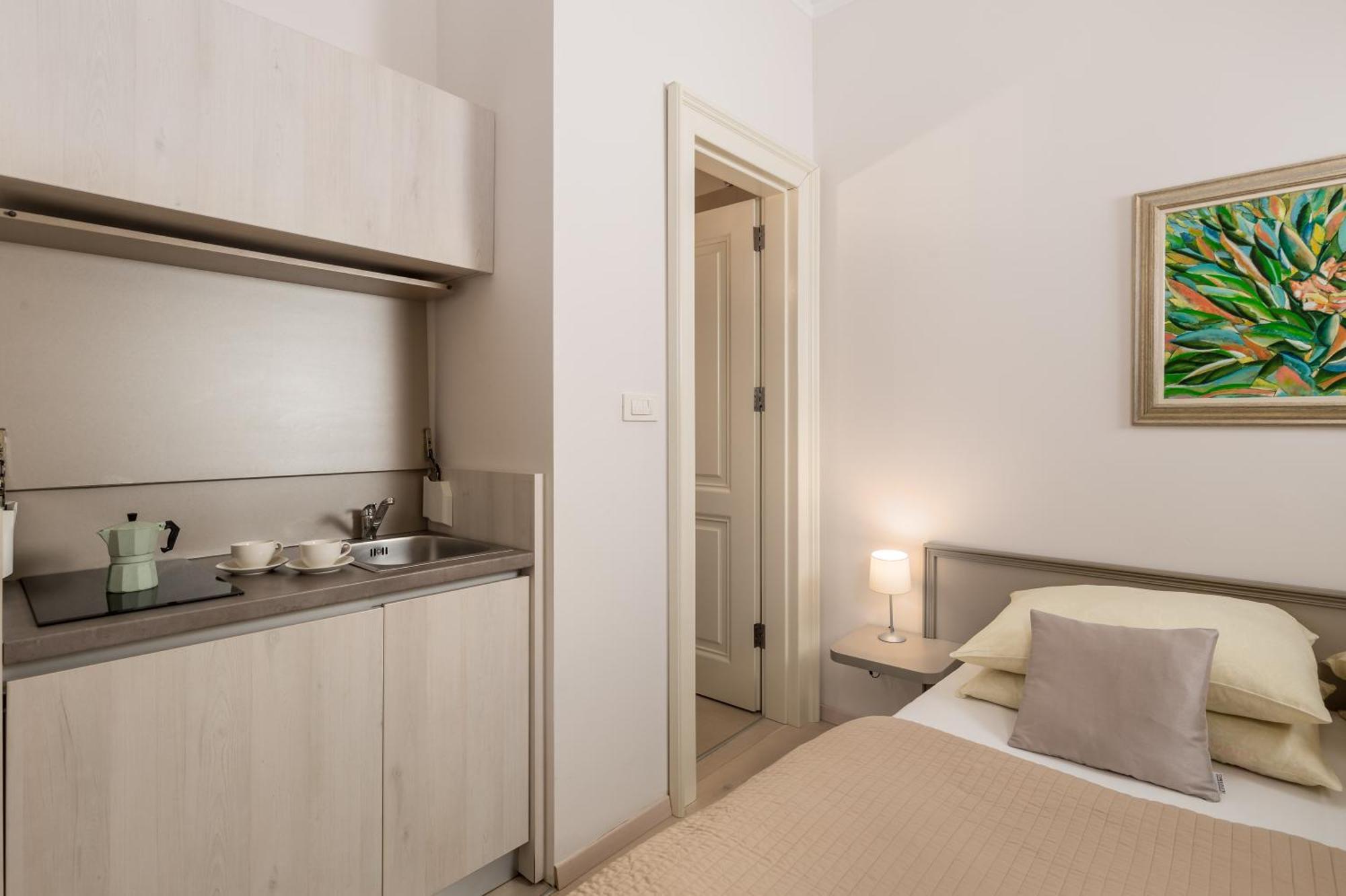 Villa Sokol Apartments Opatija Center Номер фото