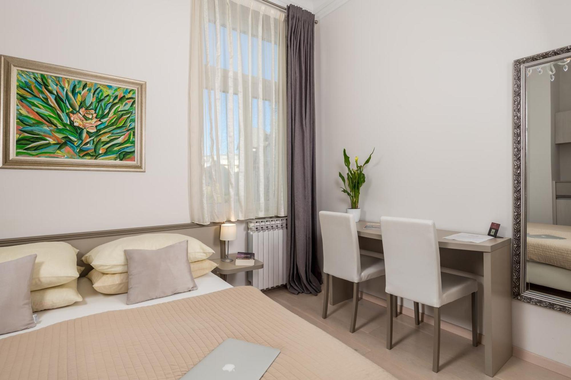 Villa Sokol Apartments Opatija Center Номер фото